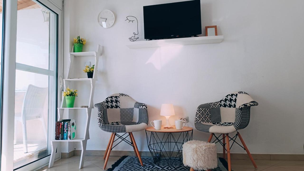 Beach Apartment With Beach Chairs N.1 尤塔哈 外观 照片