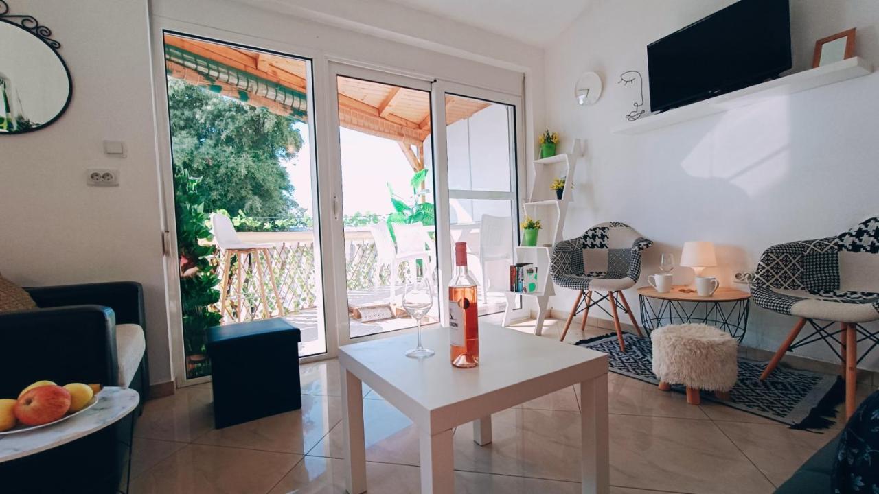 Beach Apartment With Beach Chairs N.1 尤塔哈 外观 照片