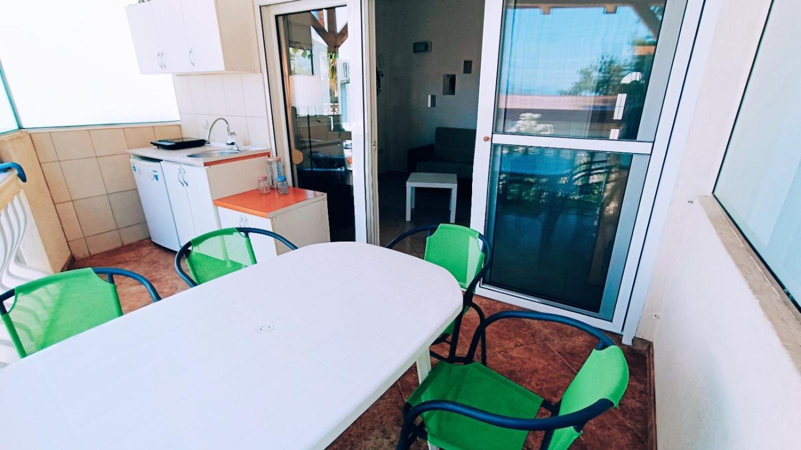 Beach Apartment With Beach Chairs N.1 尤塔哈 客房 照片