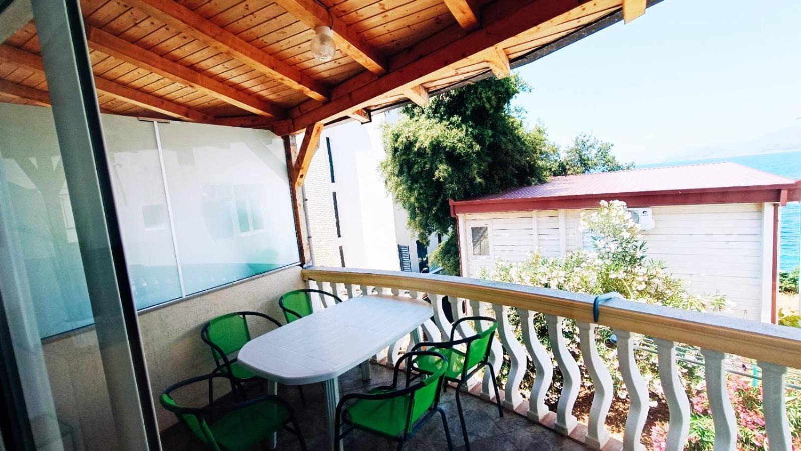 Beach Apartment With Beach Chairs N.1 尤塔哈 客房 照片
